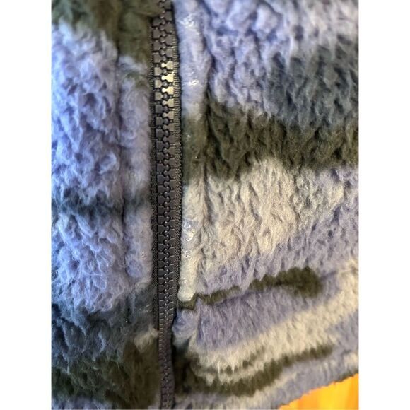 Zenana camo Vest  Hooded Hoodie Soft Fuzzy Faux Sherpa Fleece size Small (4488) - Picture 2 of 8